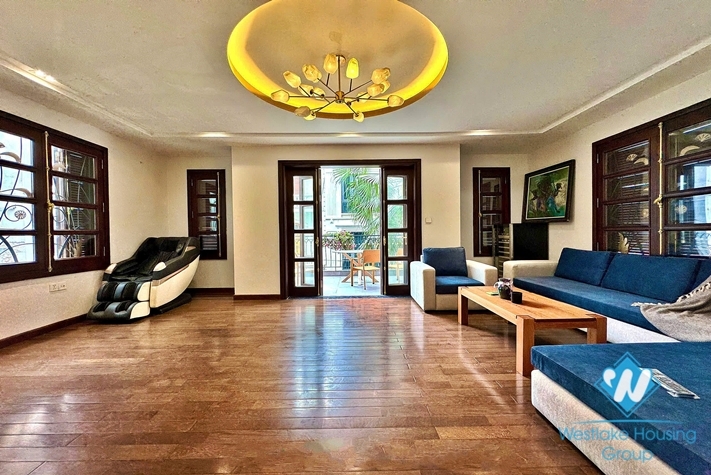 Garden 4 bedrooms house for rent in Tay Ho, Ha Noi